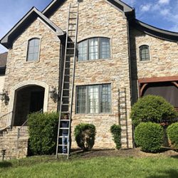 House with ladders, Featured